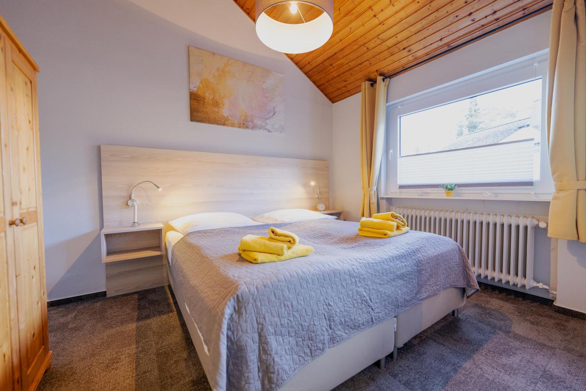 Ferienhaus Schoene Aussicht Ferienwohnung Gelb Hemfurth-Edersee Ngoại thất bức ảnh